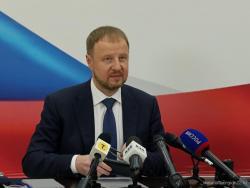 gubernator_viktor_tomenko_po_obemam_investiciy_h.jpg